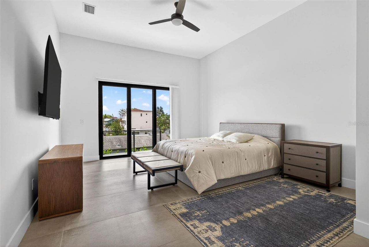 131 Forest Hills Drive, Redington Shores, FL 33708 Photo