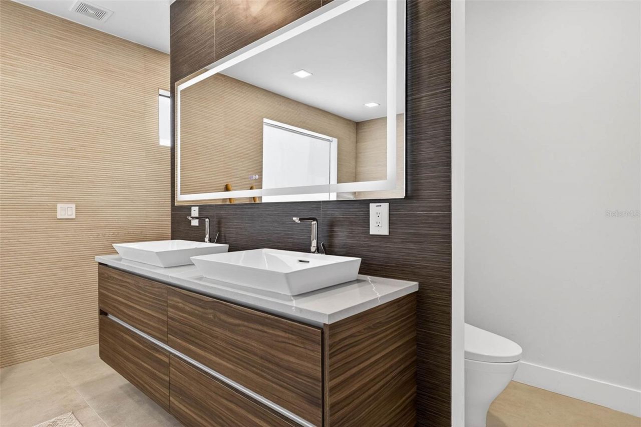 131 Forest Hills Drive, Redington Shores, FL 33708 Photo