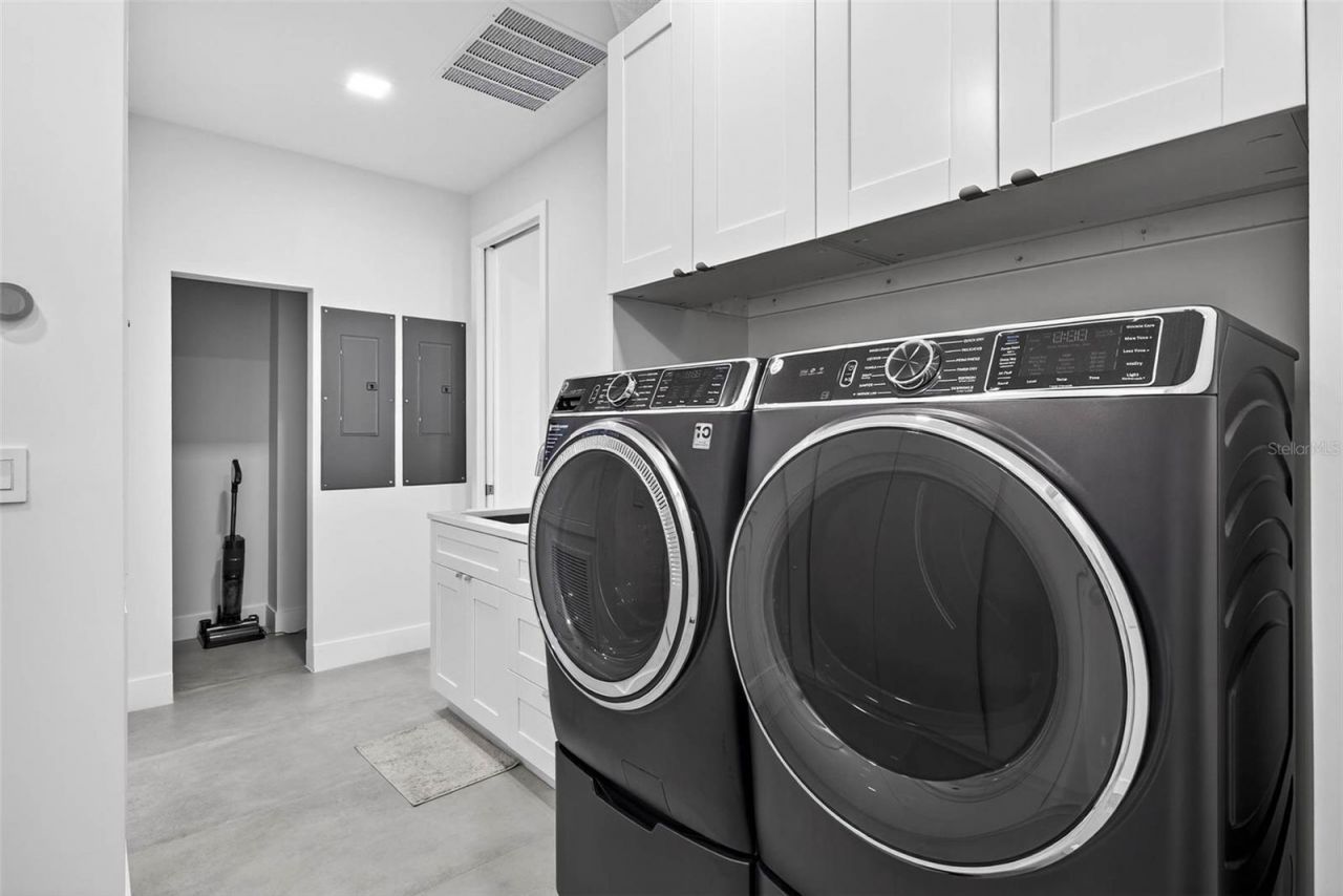 131 Forest Hills Drive, Redington Shores, FL 33708 Photo