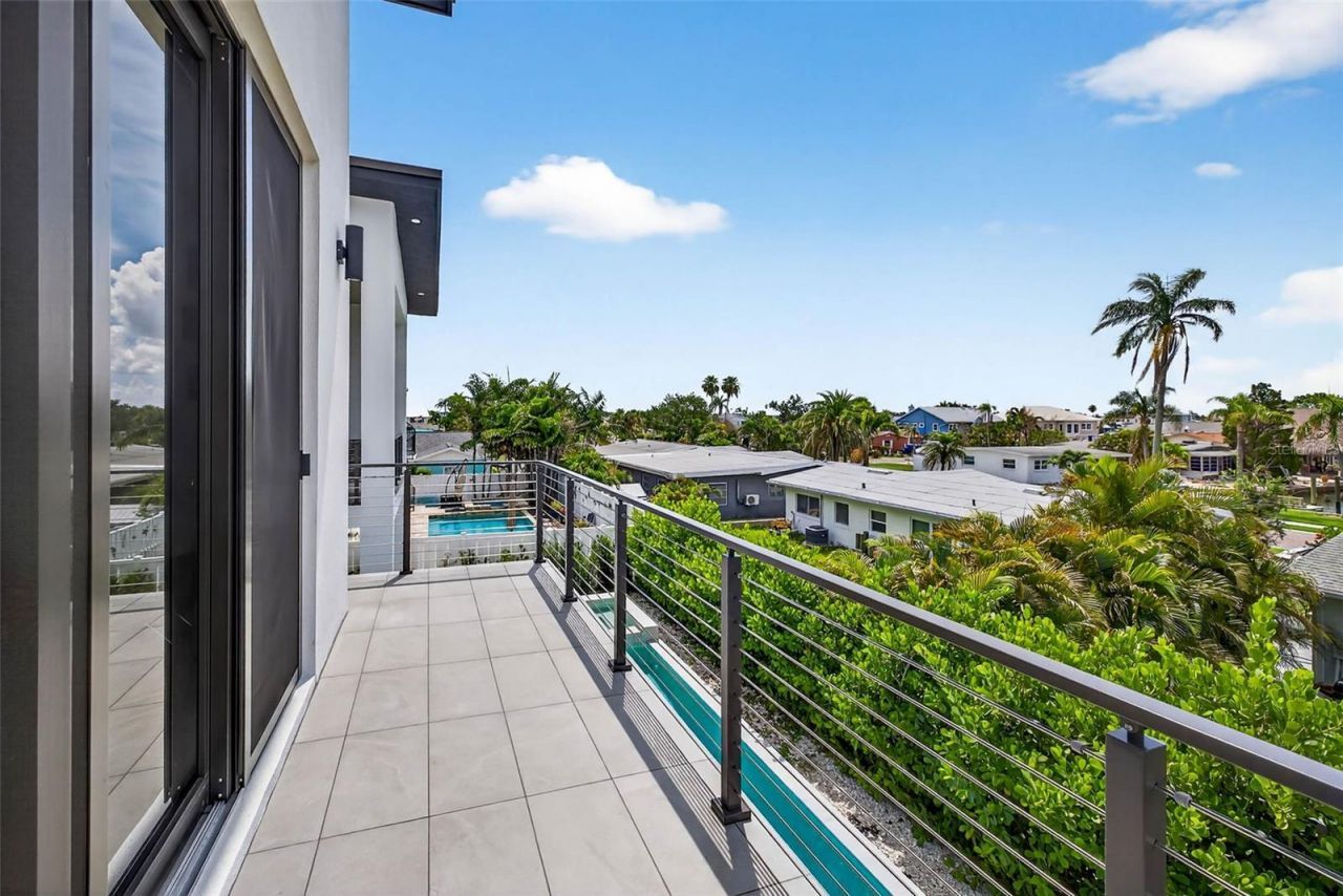 131 Forest Hills Drive, Redington Shores, FL 33708 Photo