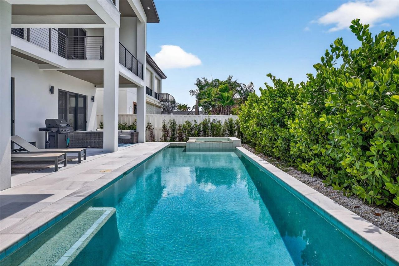 131 Forest Hills Drive, Redington Shores, FL 33708 Photo