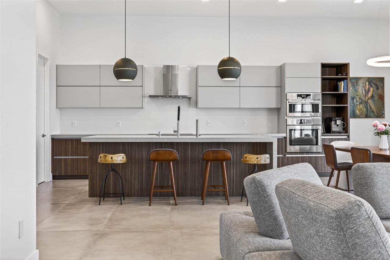 131 Forest Hills Drive, Redington Shores, FL 33708 Photo