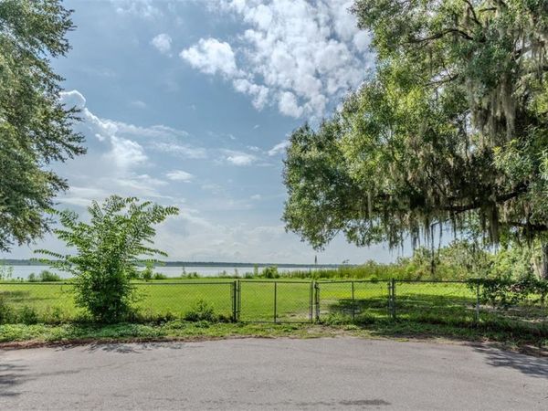 LOT 6 CR 463, LAKE PANASOFFKEE, FL 33538