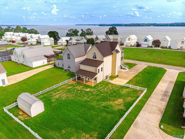 5329 Bay Village Drive, Athens, AL 35611