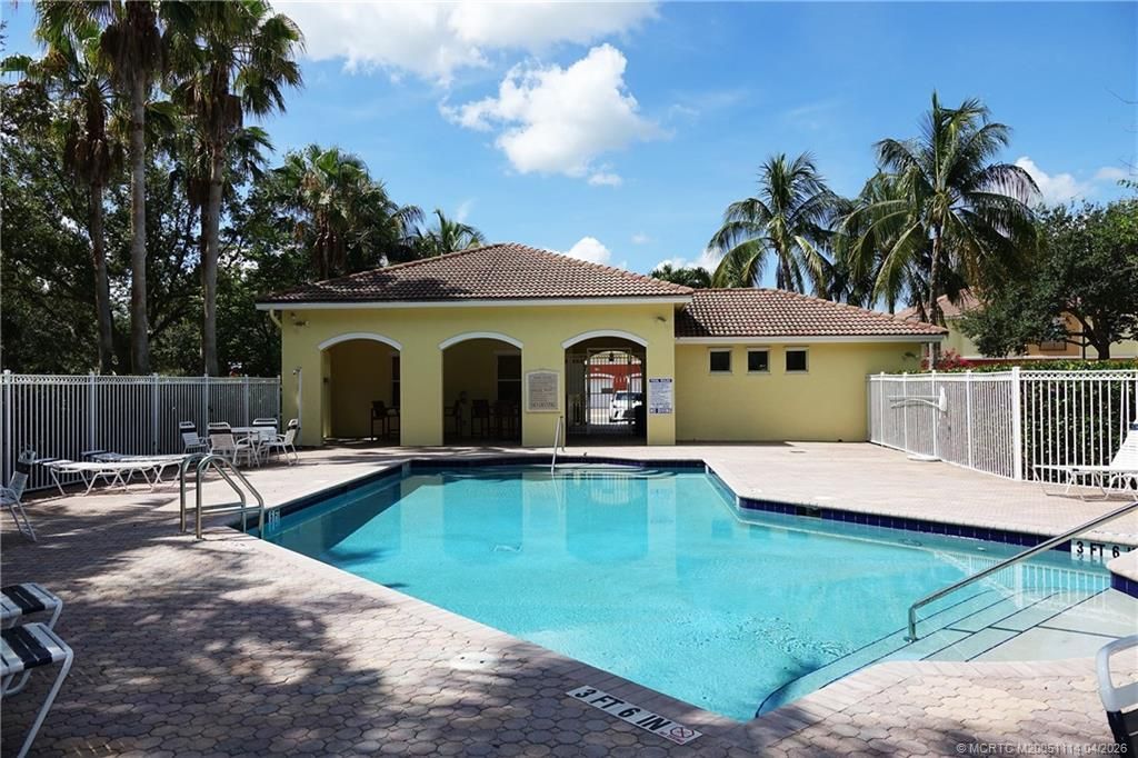 53 SE Sedona Circle, Unit 201, Stuart, FL 34994 Photo