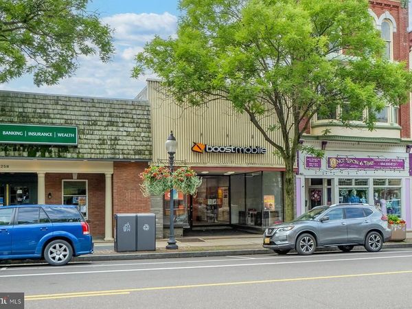 256 E HIGH STREET, POTTSTOWN, PA 19464