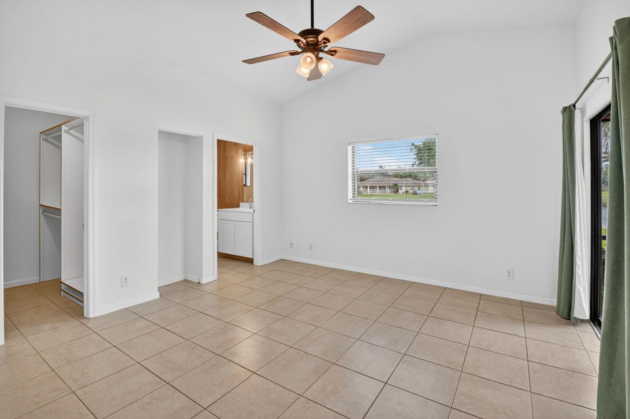 73 Via De Casas Norte, Boynton Beach, FL 33426 Photo