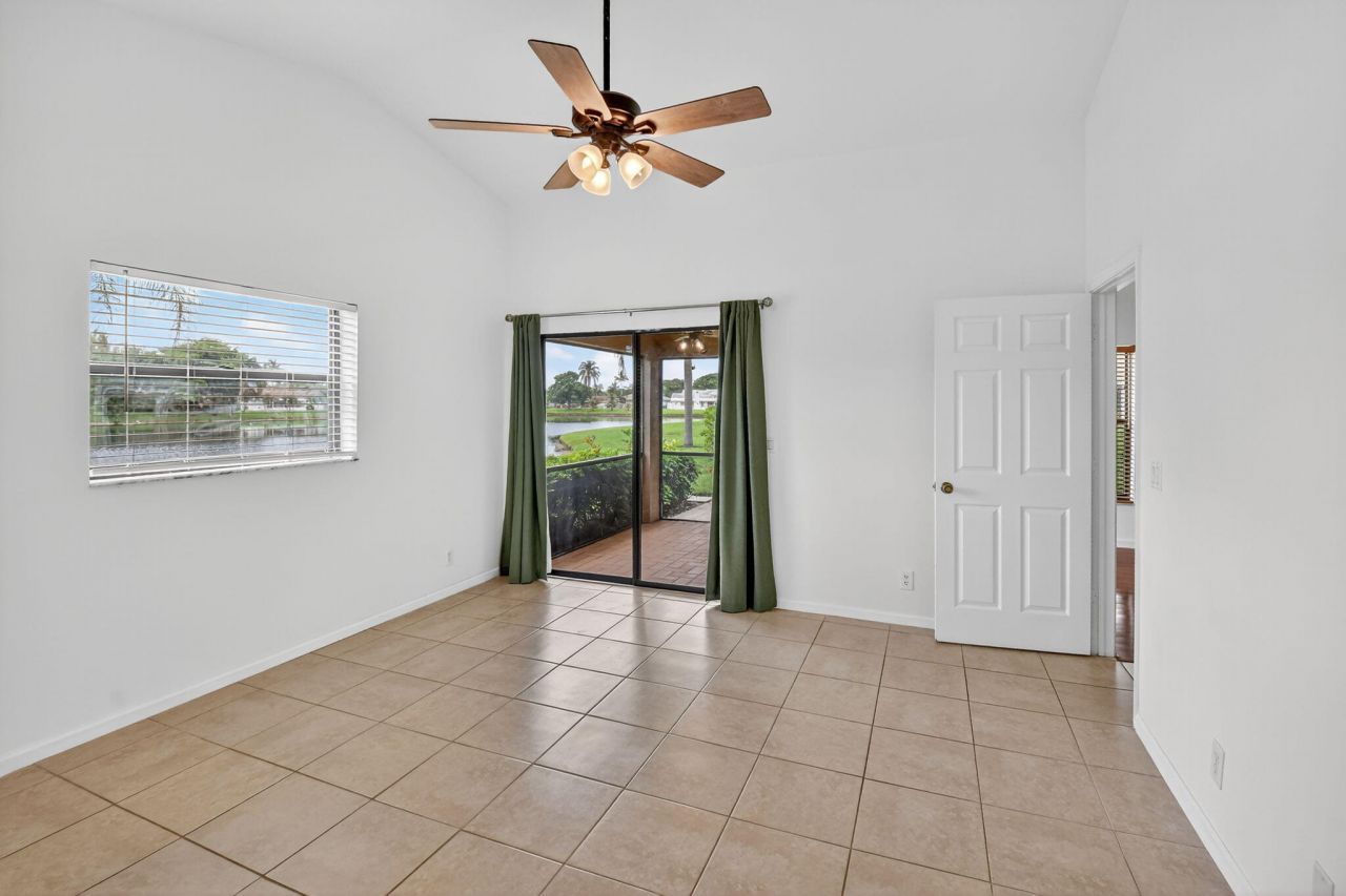 73 Via De Casas Norte, Boynton Beach, FL 33426 Photo