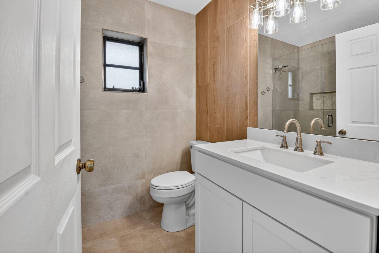 73 Via De Casas Norte, Boynton Beach, FL 33426 Photo