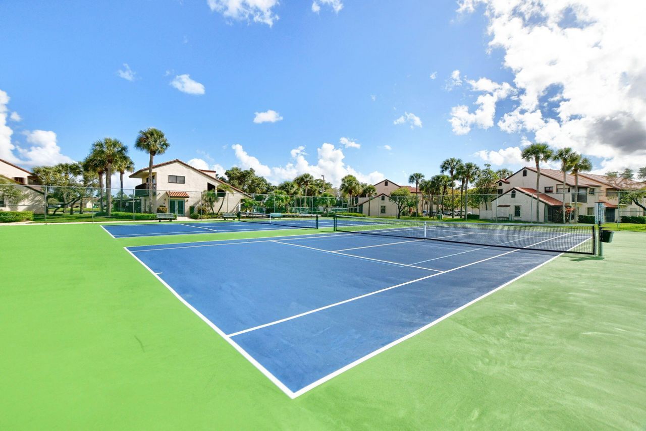 73 Via De Casas Norte, Boynton Beach, FL 33426 Photo