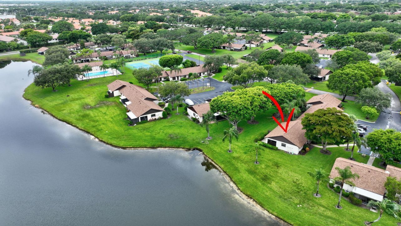 73 Via De Casas Norte, Boynton Beach, FL 33426 Photo