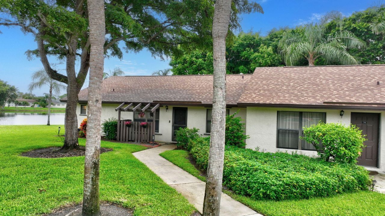 73 Via De Casas Norte, Boynton Beach, FL 33426 Photo