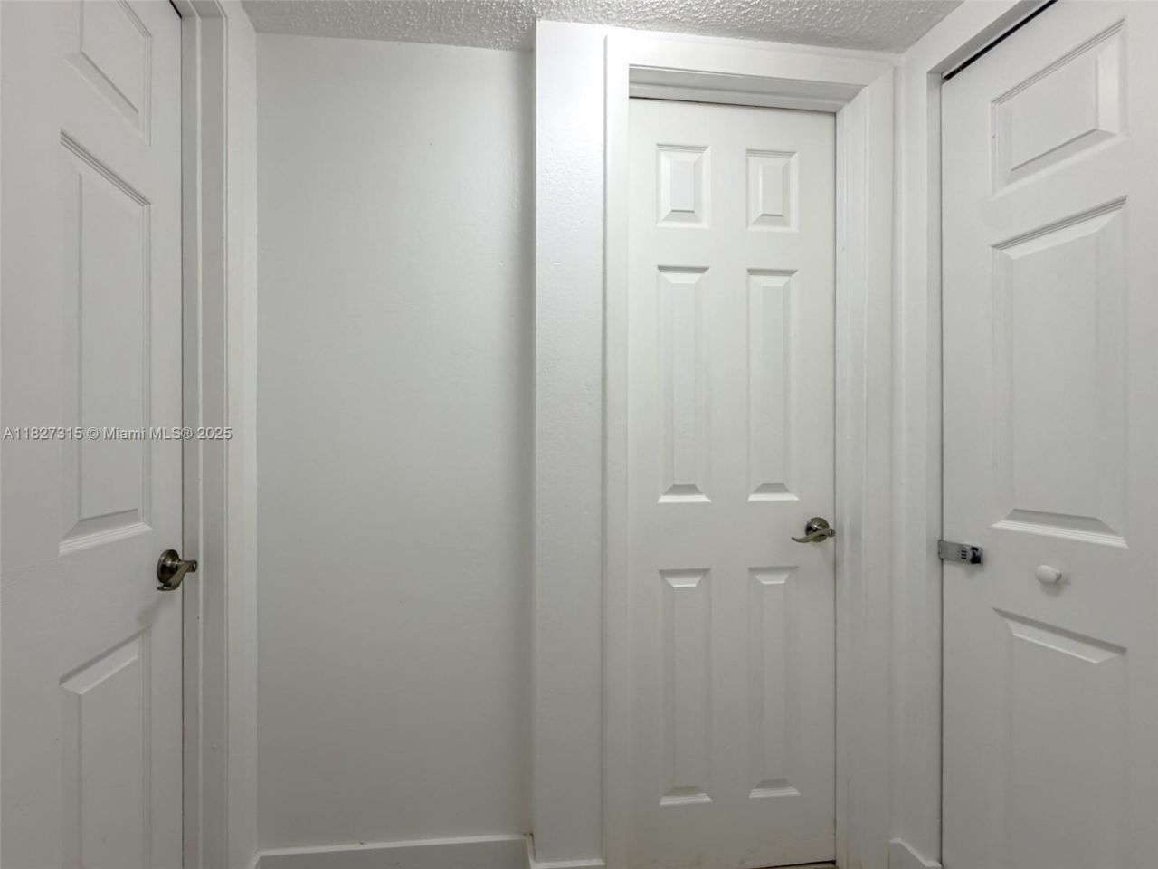 250 NE 181st Dr, Unit 107, Sunny Isles Beach, FL 33160 Photo