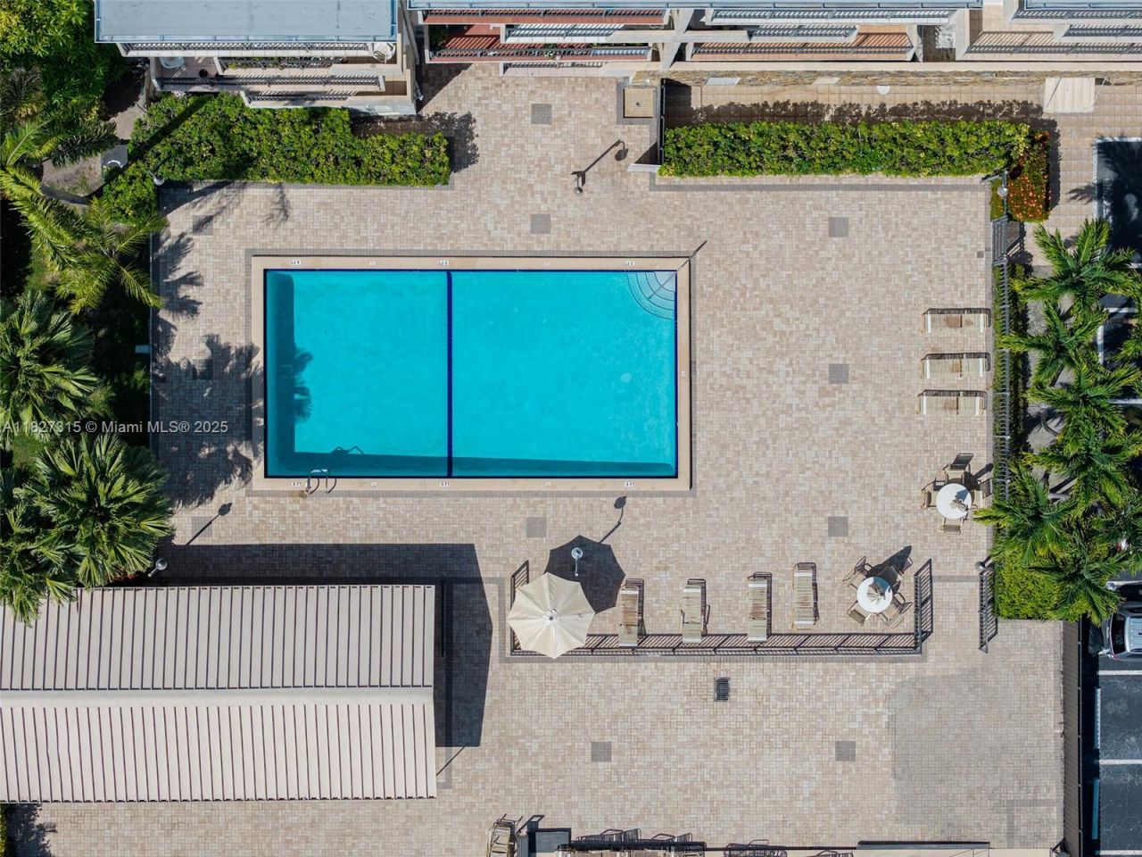 250 NE 181st Dr, Unit 107, Sunny Isles Beach, FL 33160 Photo