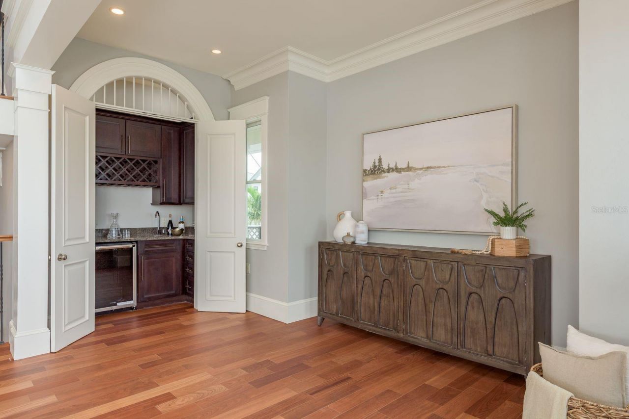 442 Midway Island, Clearwater Beach, FL 33767 Photo