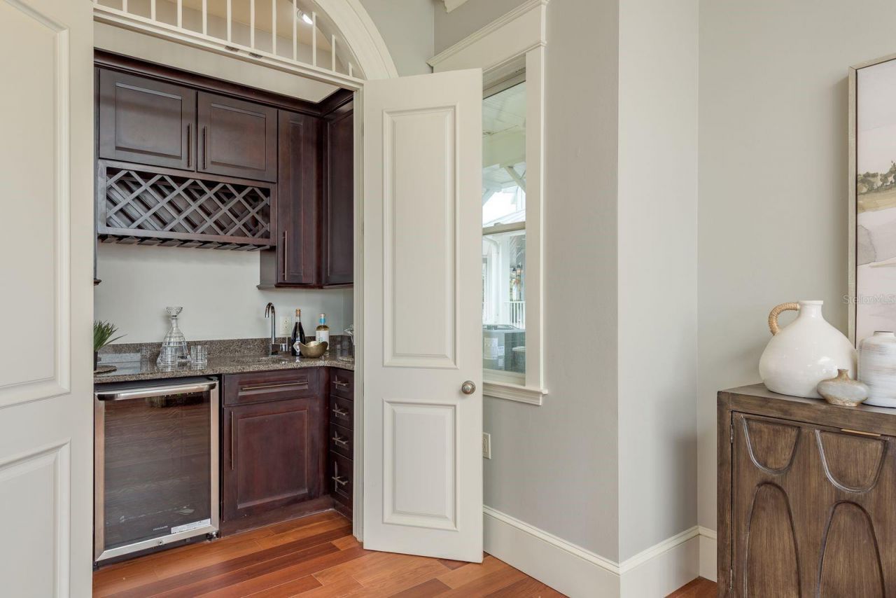 442 Midway Island, Clearwater Beach, FL 33767 Photo