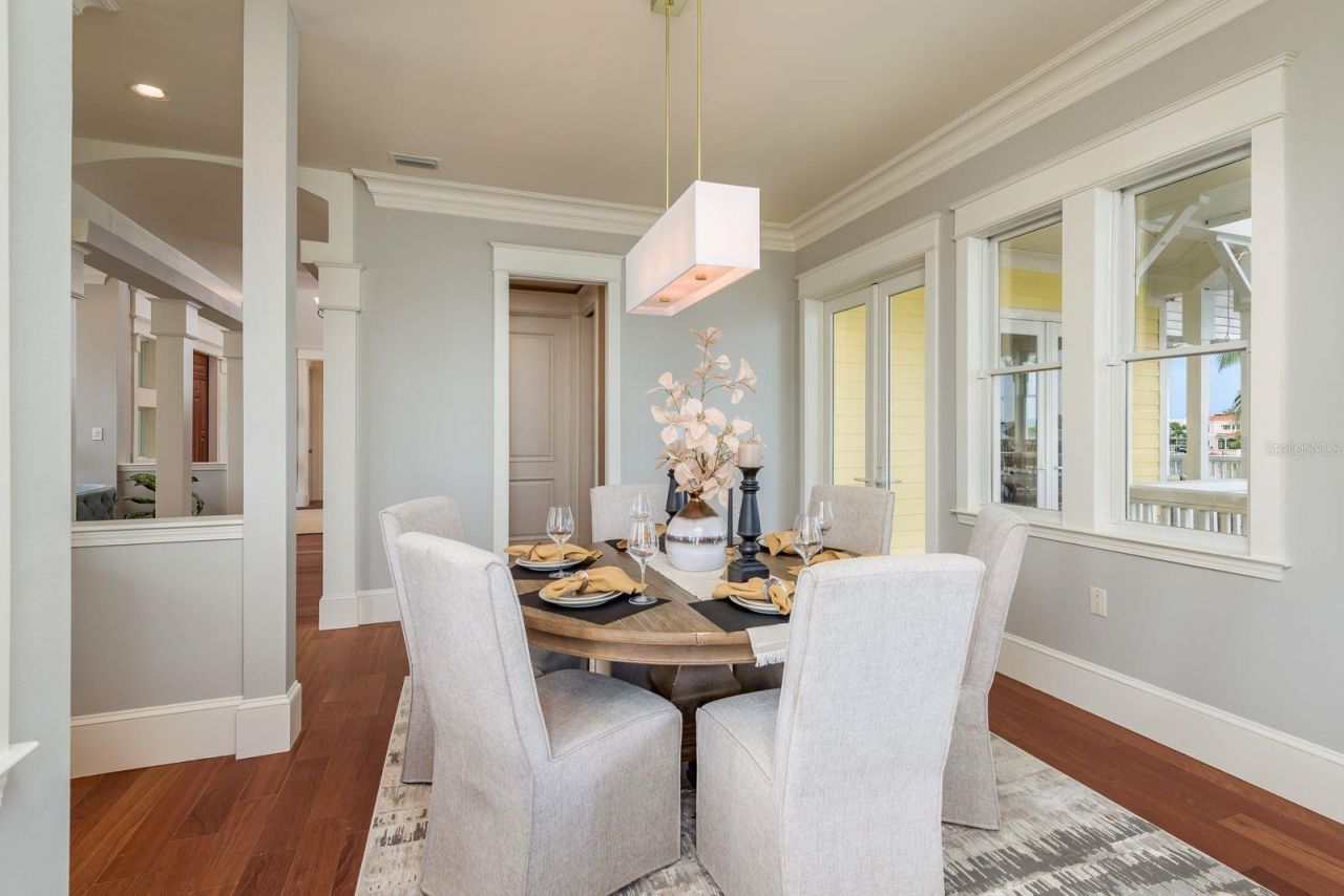 442 Midway Island, Clearwater Beach, FL 33767 Photo