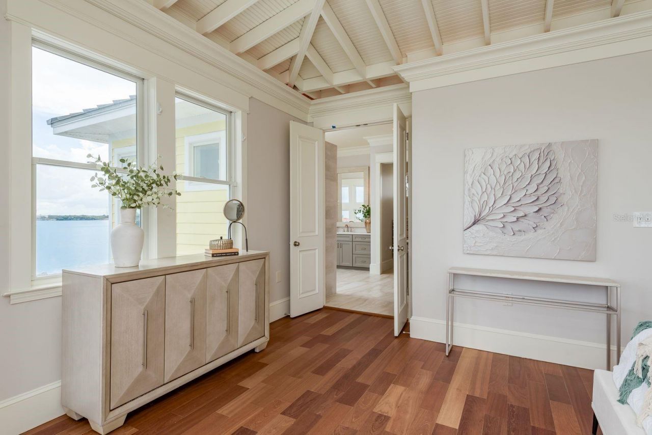 442 Midway Island, Clearwater Beach, FL 33767 Photo