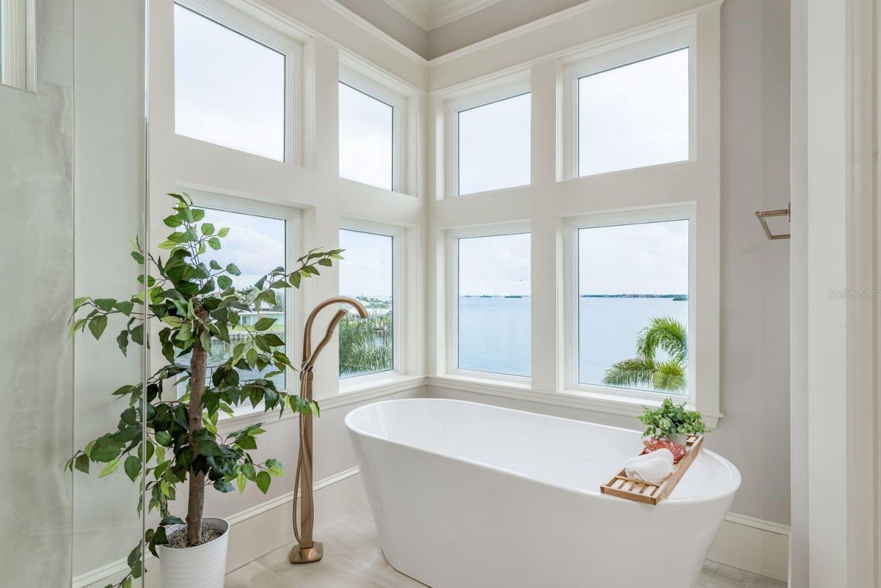 442 Midway Island, Clearwater Beach, FL 33767 Photo