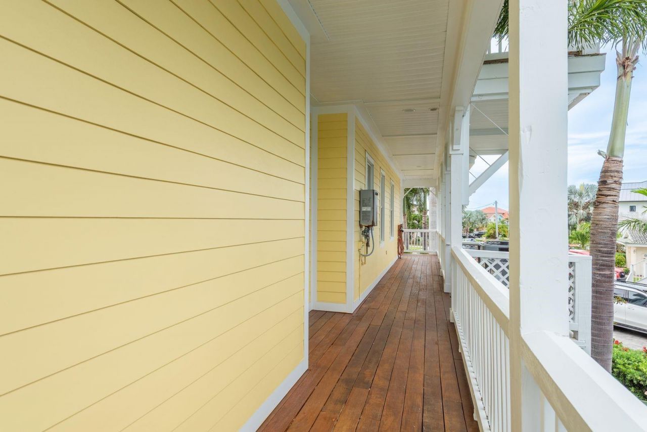 442 Midway Island, Clearwater Beach, FL 33767 Photo