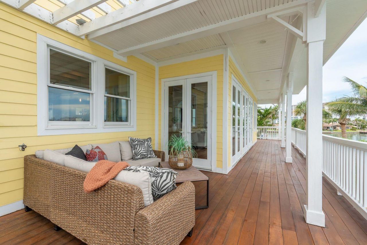 442 Midway Island, Clearwater Beach, FL 33767 Photo