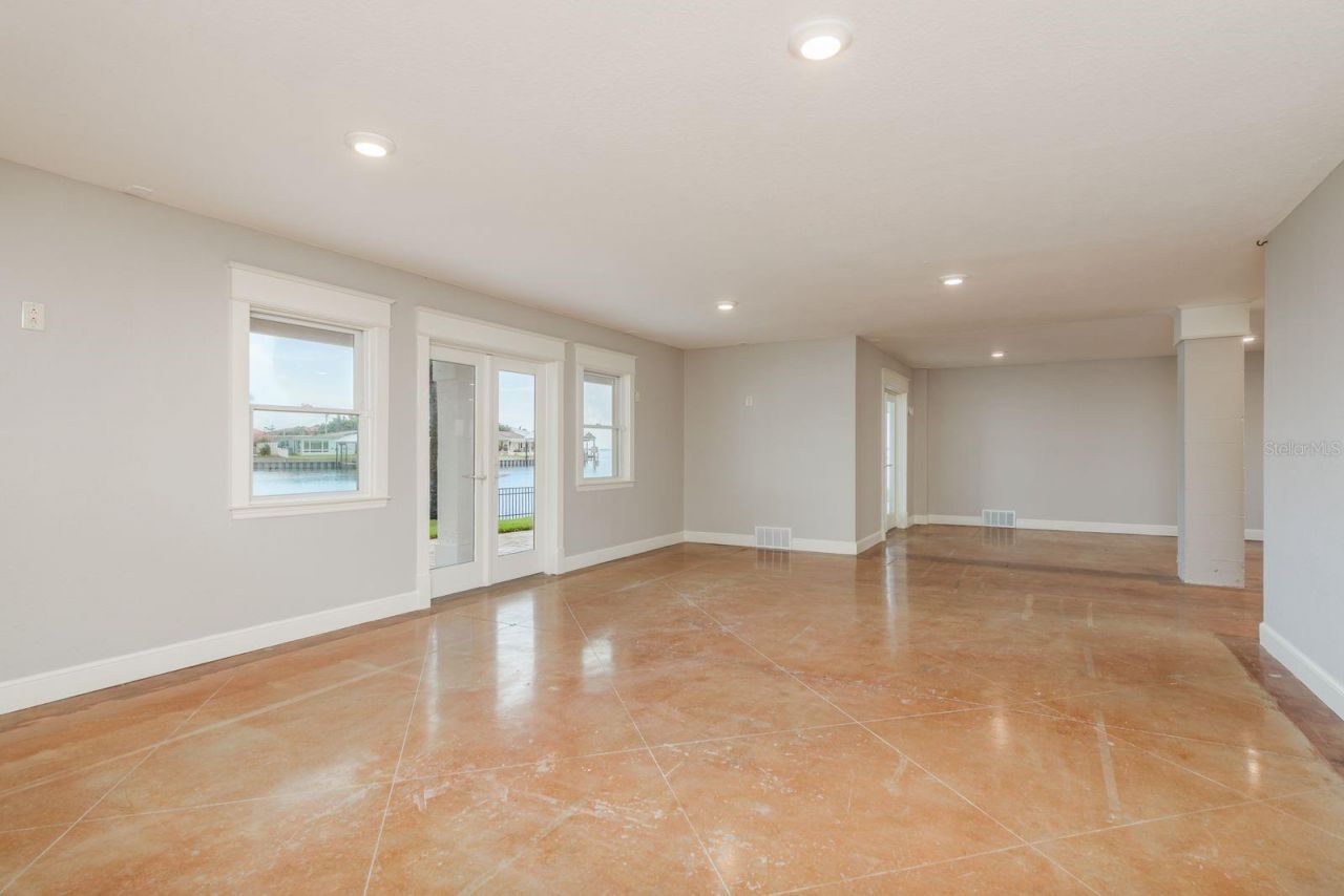 442 Midway Island, Clearwater Beach, FL 33767 Photo