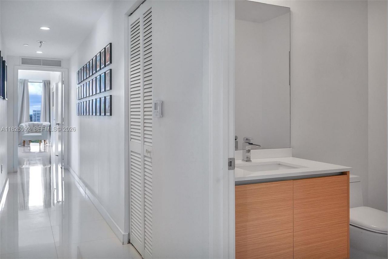 600 NE 27th St, Unit 1105, Miami, FL 33137 Photo