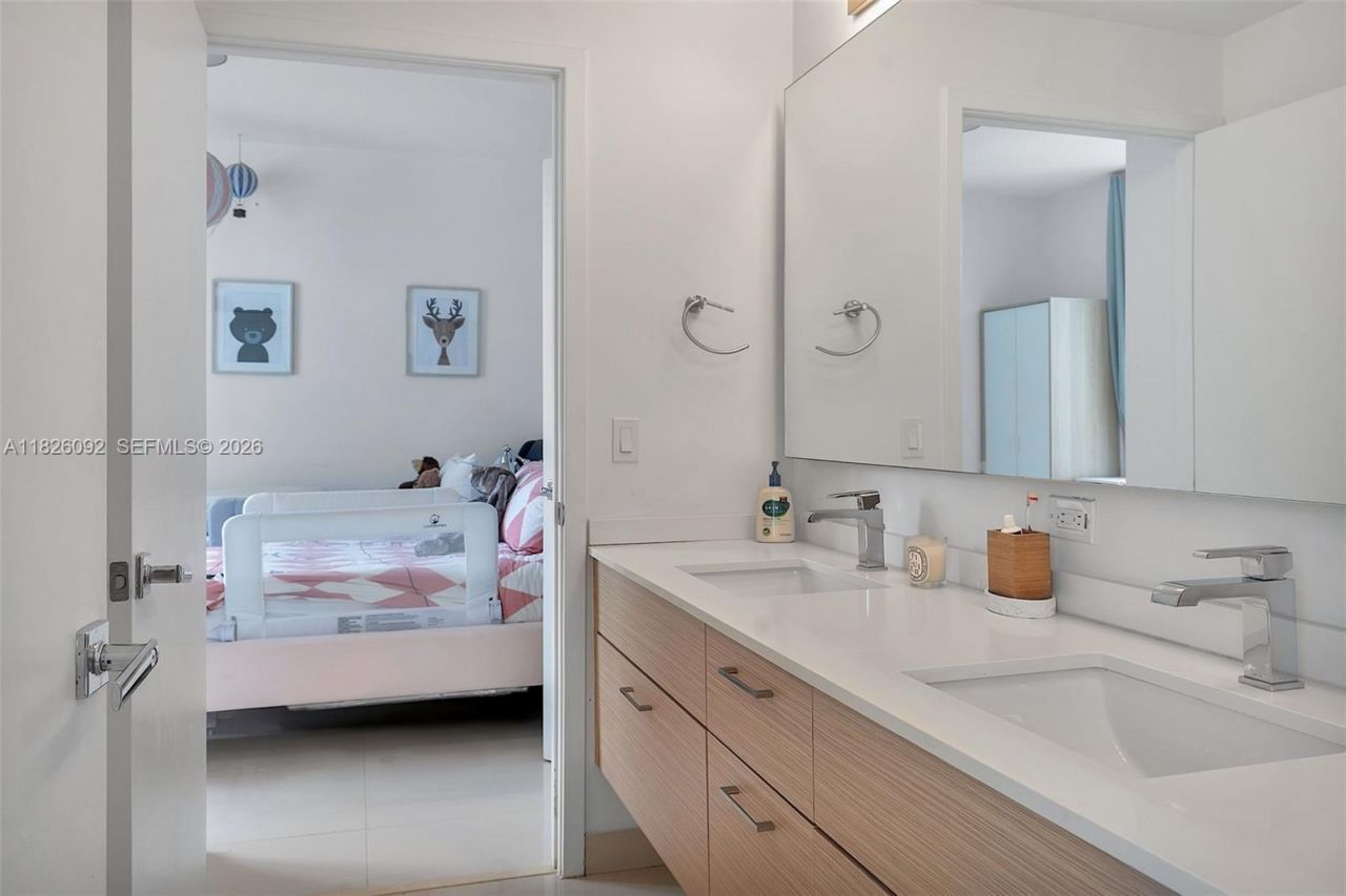 600 NE 27th St, Unit 1105, Miami, FL 33137 Photo