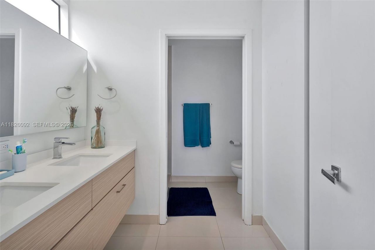 600 NE 27th St, Unit 1105, Miami, FL 33137 Photo