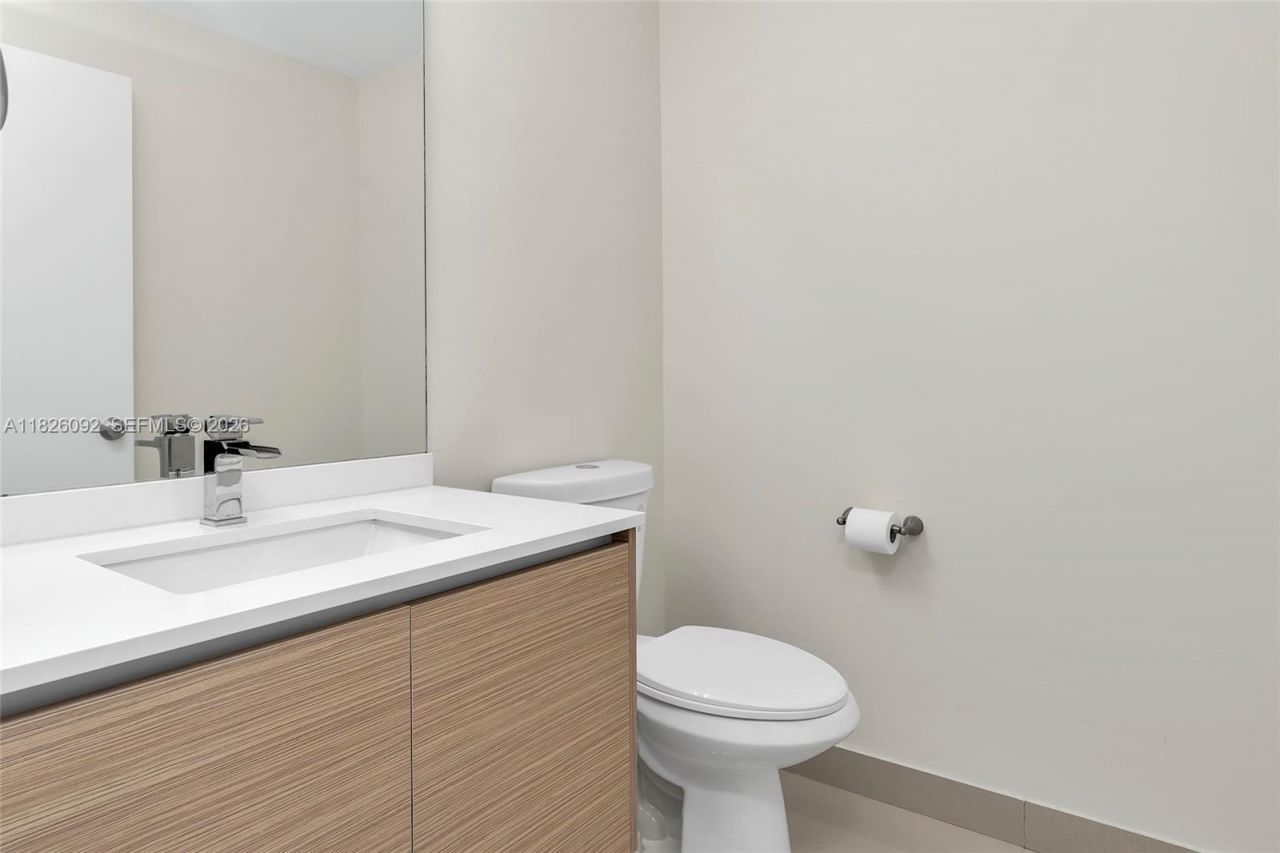 600 NE 27th St, Unit 1105, Miami, FL 33137 Photo