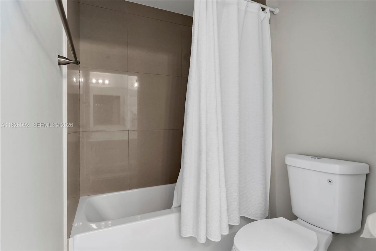 600 NE 27th St, Unit 1105, Miami, FL 33137 Photo