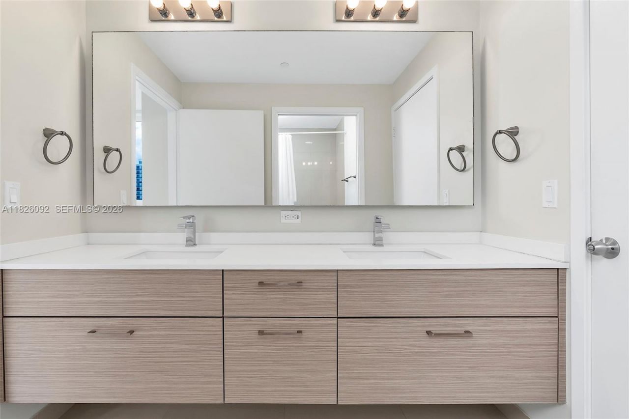 600 NE 27th St, Unit 1105, Miami, FL 33137 Photo