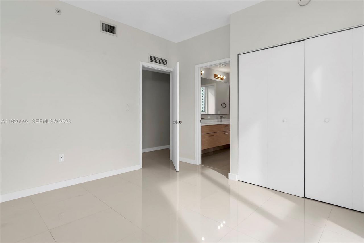 600 NE 27th St, Unit 1105, Miami, FL 33137 Photo
