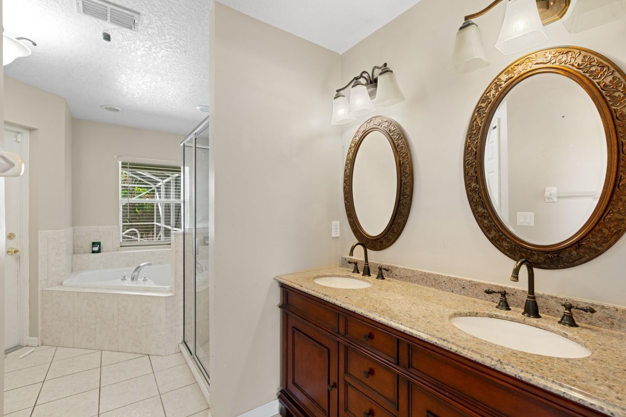 1042 SW Janette Avenue, Port Saint Lucie, FL 34953 Photo