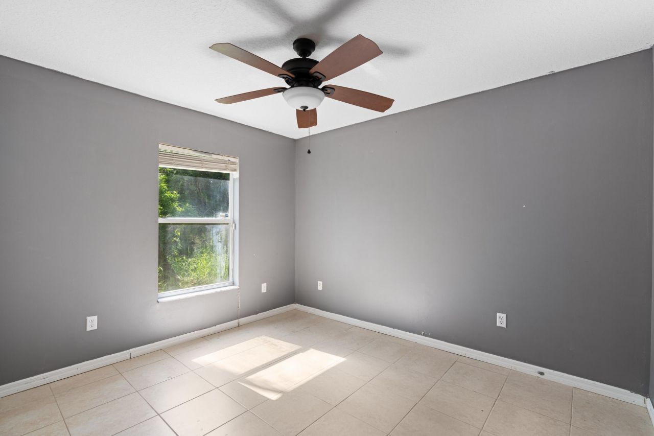 1042 SW Janette Avenue, Port Saint Lucie, FL 34953 Photo