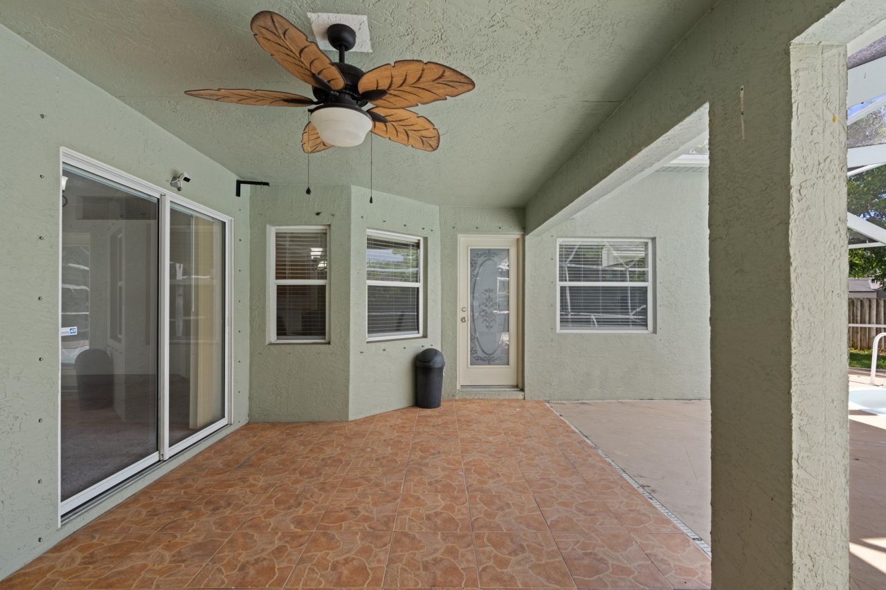 1042 SW Janette Avenue, Port Saint Lucie, FL 34953 Photo