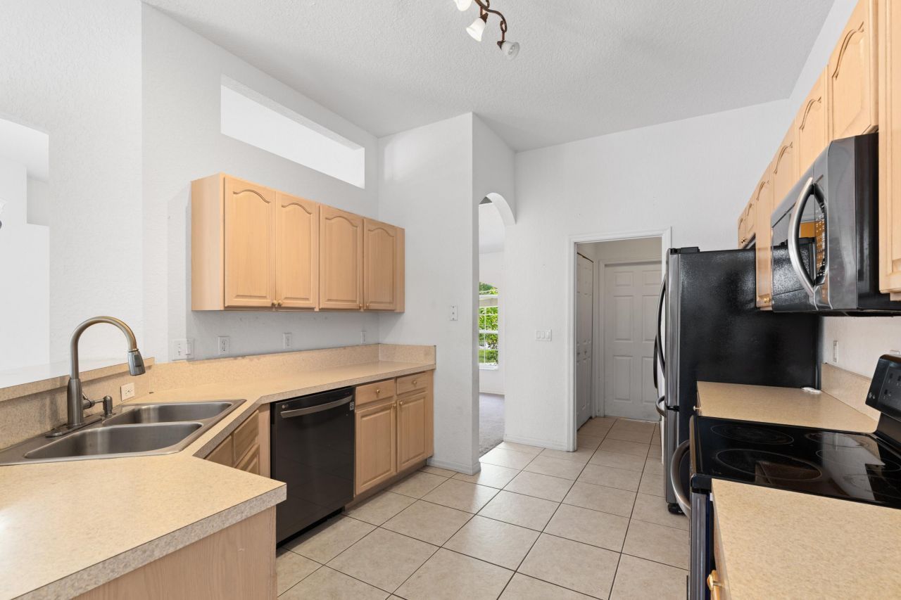 1042 SW Janette Avenue, Port Saint Lucie, FL 34953 Photo