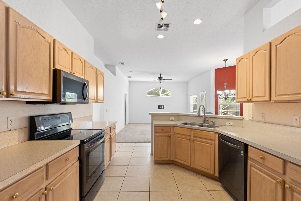 1042 SW Janette Avenue, Port Saint Lucie, FL 34953 Photo