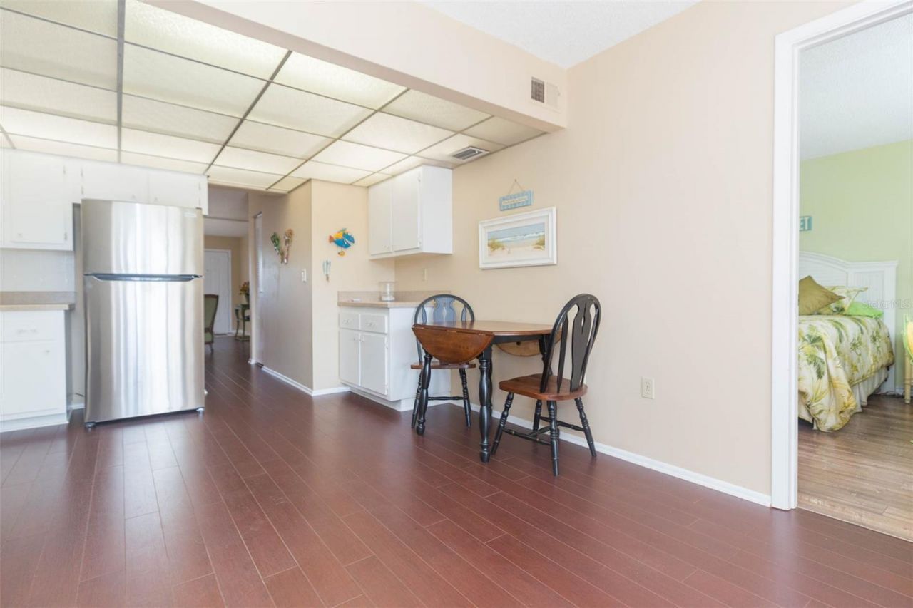 315 30th Avenue W, Unit B201, Bradenton, FL 34205 Photo