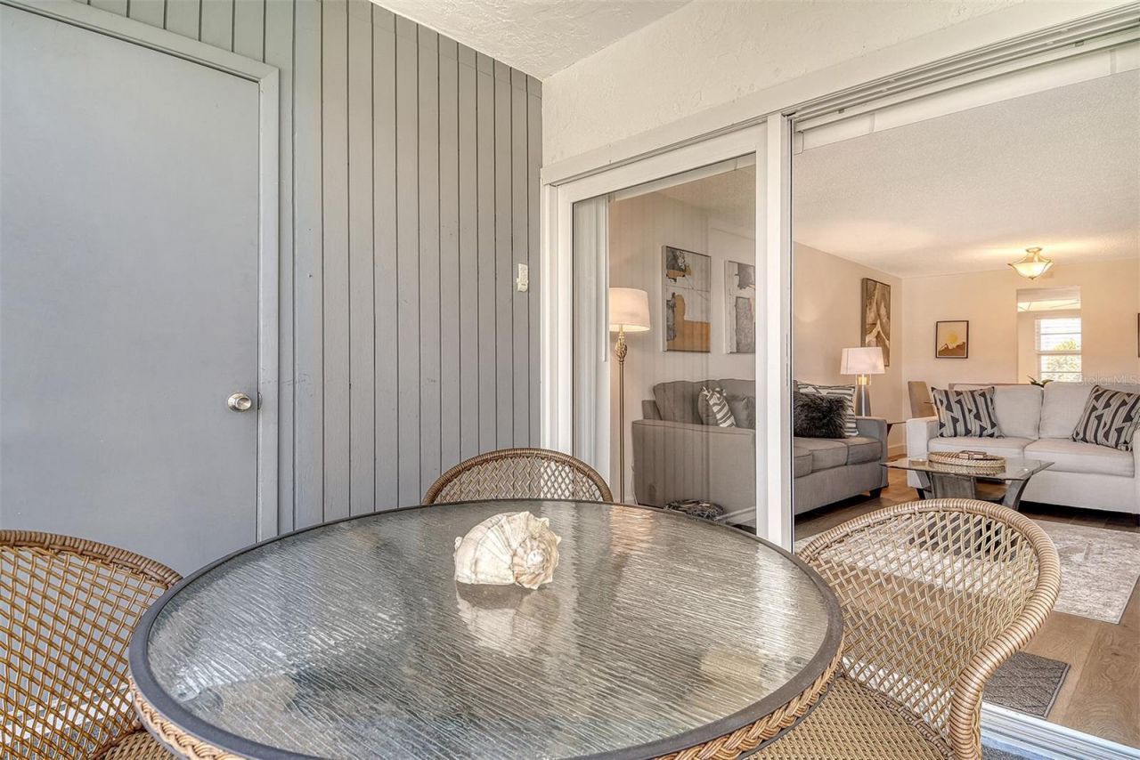 4380 Exeter Drive, Unit 204, Longboat Key, FL 34228 Photo