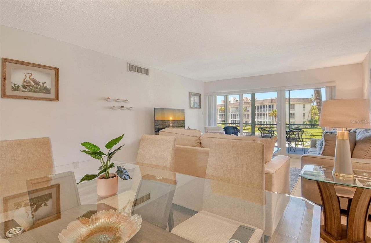 4380 Exeter Drive, Unit 204, Longboat Key, FL 34228 Photo