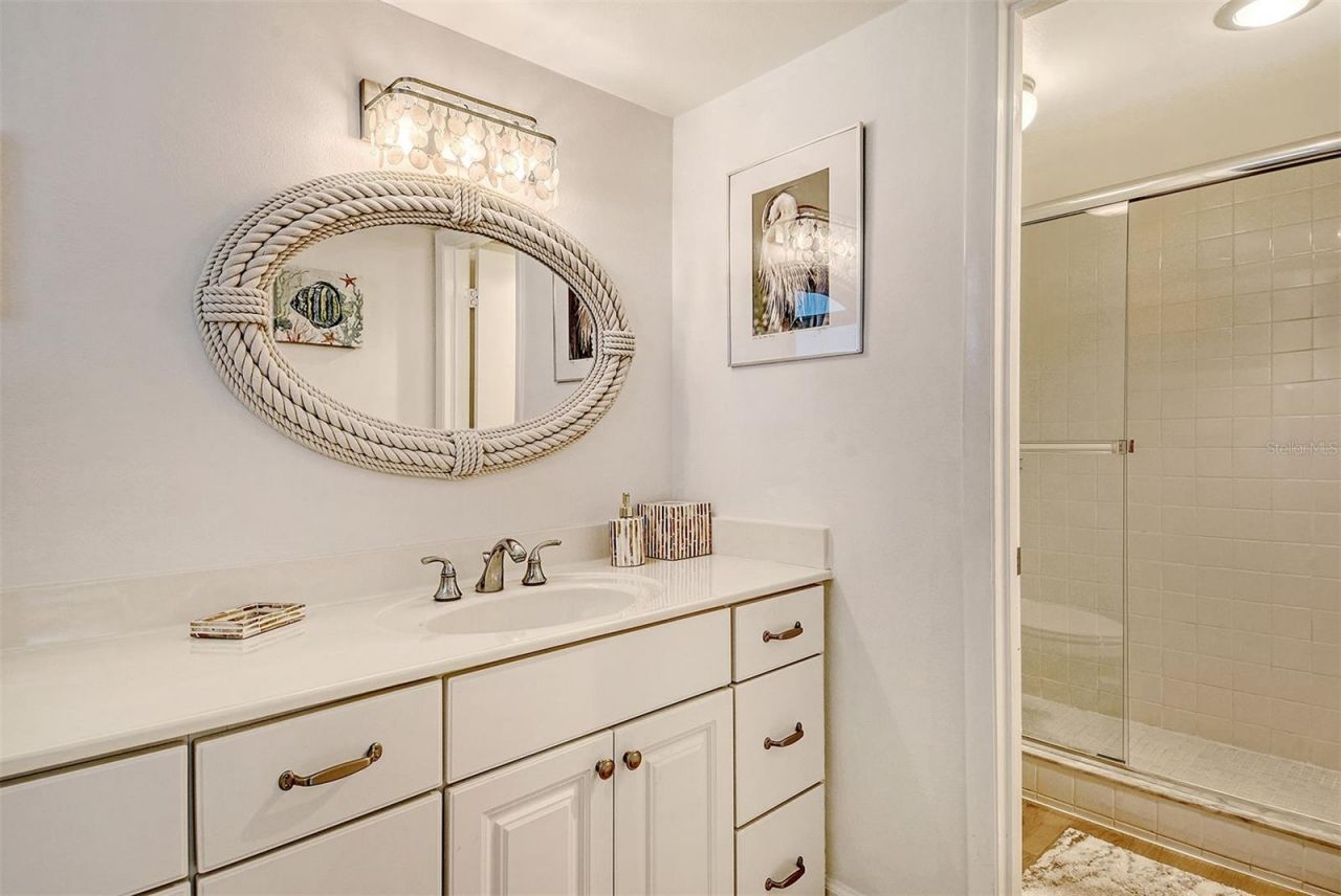 4380 Exeter Drive, Unit 204, Longboat Key, FL 34228 Photo