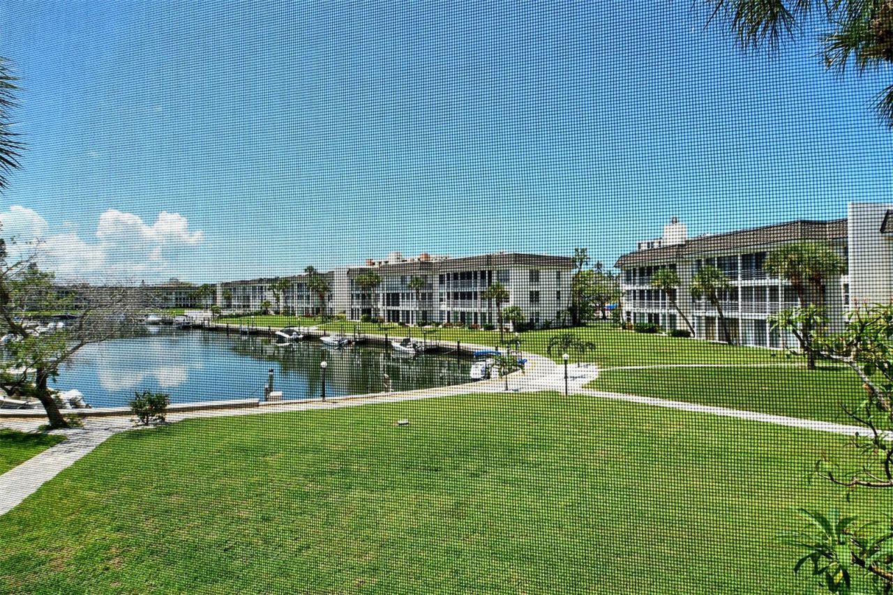 4380 Exeter Drive, Unit 204, Longboat Key, FL 34228 Photo
