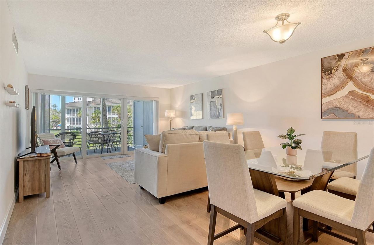 4380 Exeter Drive, Unit 204, Longboat Key, FL 34228 Photo