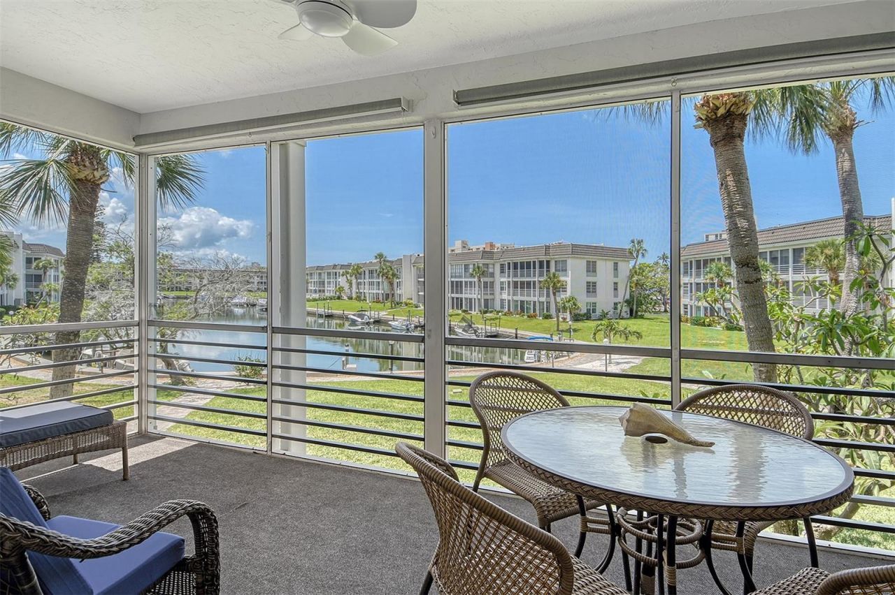 4380 Exeter Drive, Unit 204, Longboat Key, FL 34228 Photo