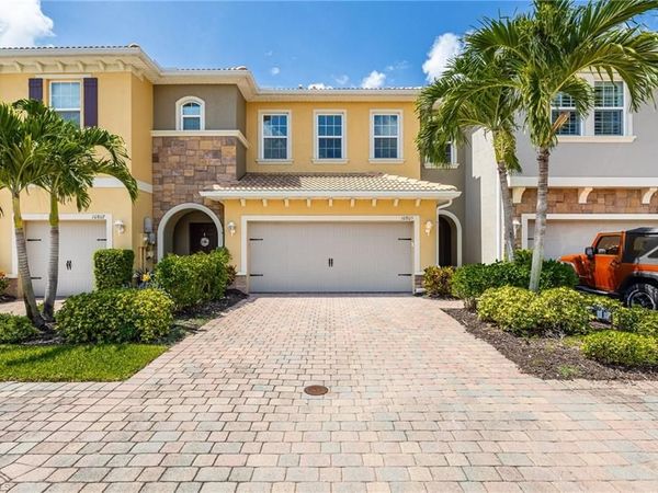 10805 Alvara WAY, BONITA SPRINGS, FL 34135