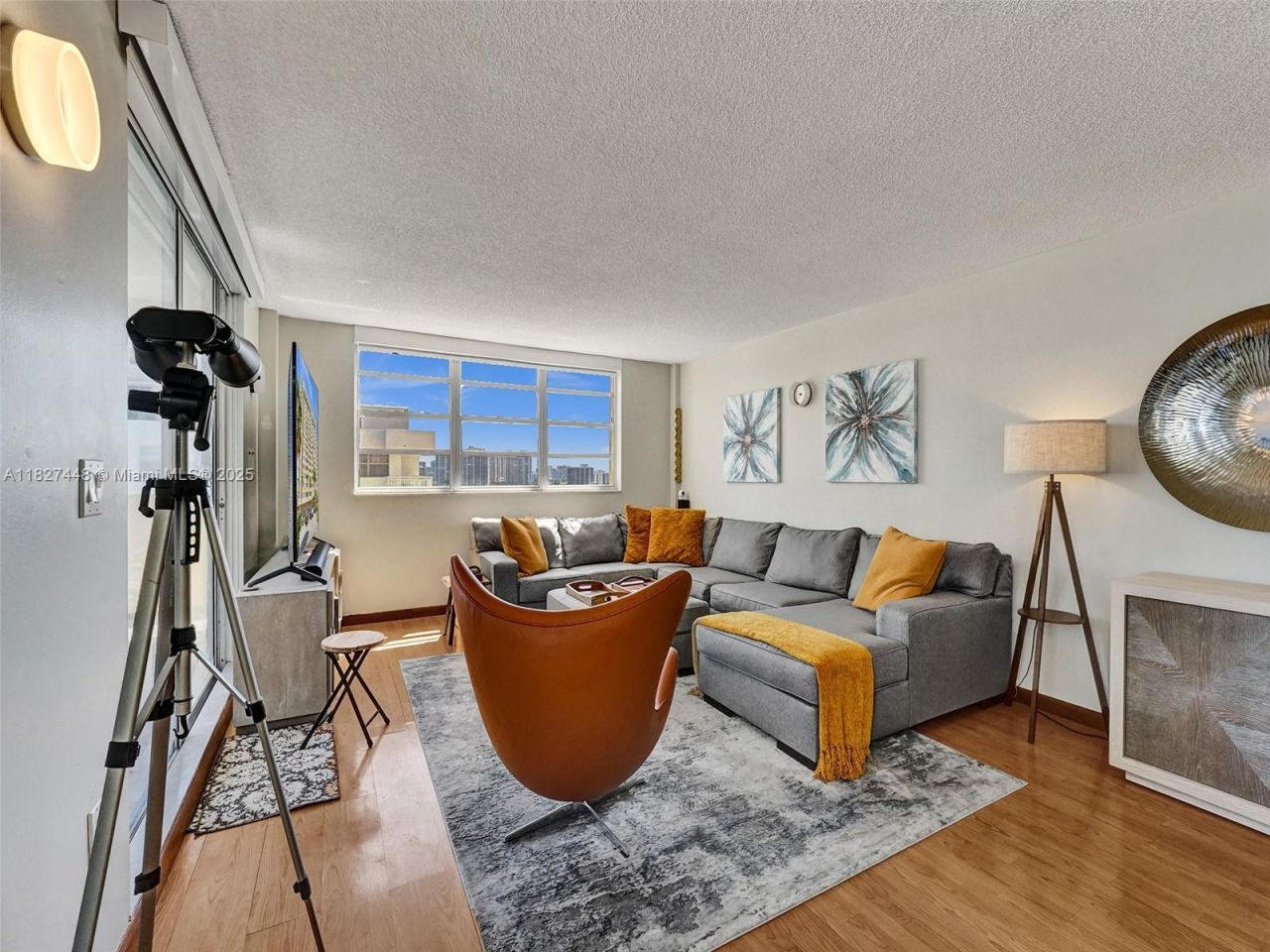 1833 S Ocean Dr, Unit 1702, Hallandale Beach, FL 33009 Photo