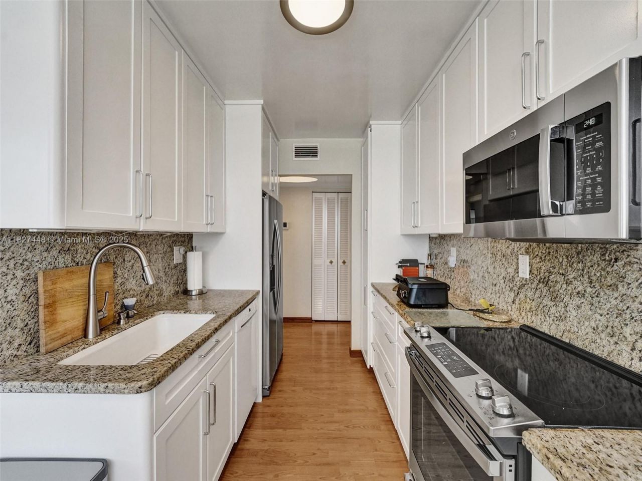 1833 S Ocean Dr, Unit 1702, Hallandale Beach, FL 33009 Photo