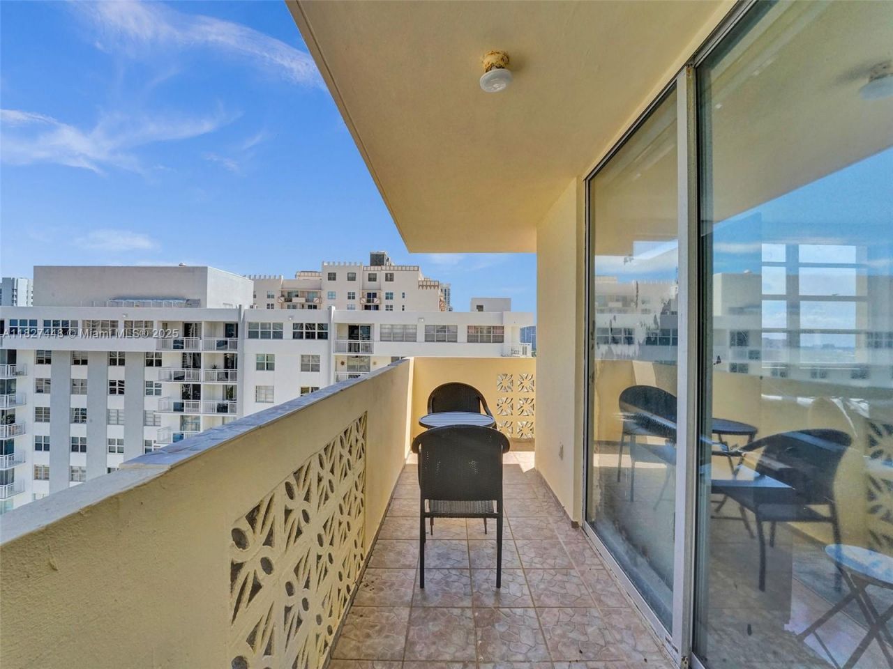 1833 S Ocean Dr, Unit 1702, Hallandale Beach, FL 33009 Photo