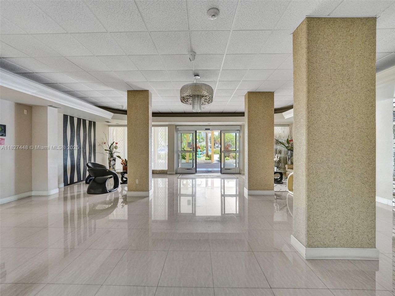 1833 S Ocean Dr, Unit 1702, Hallandale Beach, FL 33009 Photo